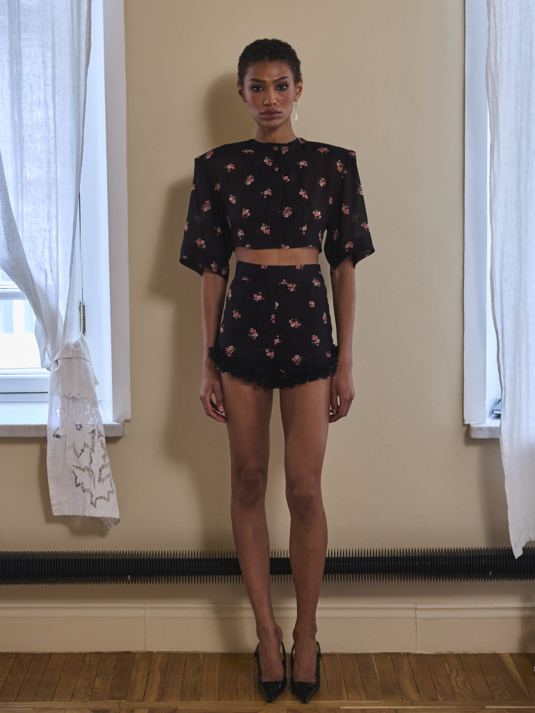 catalog image Шорты LEA