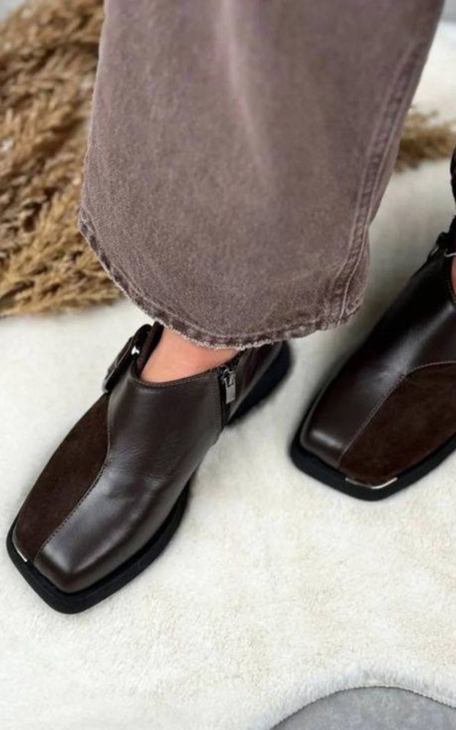  Деталь square-toe и геометричный силуэт