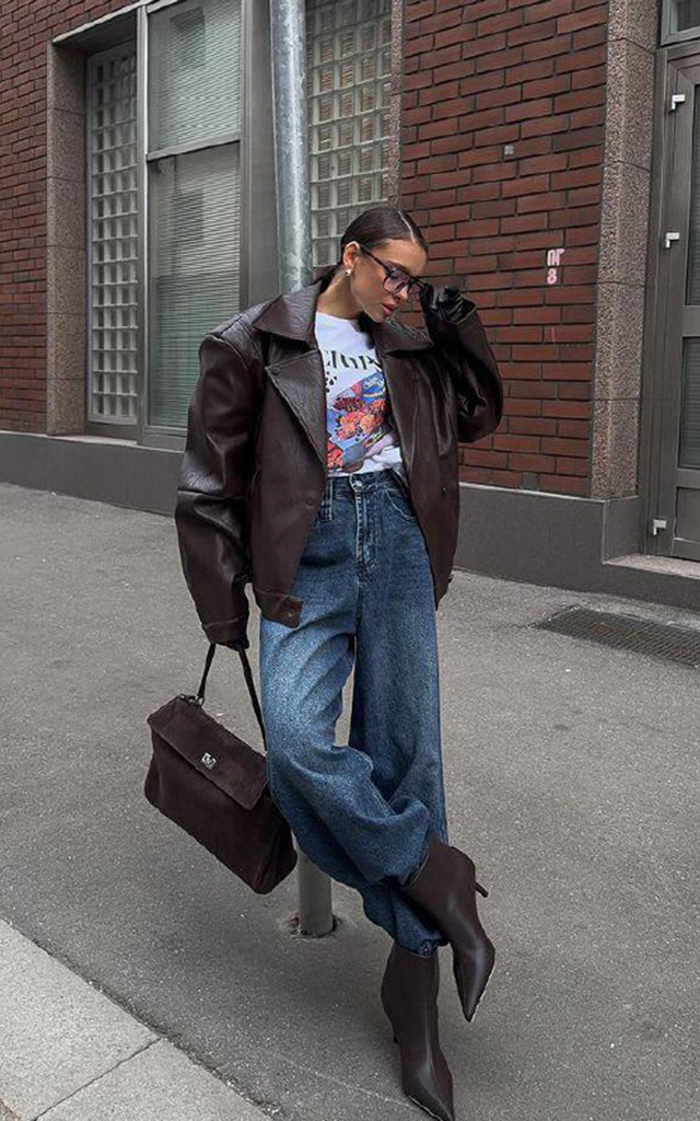 Тёмно-синий, чёрный, шоколадный или графитовый цвет менее маркие и подходят для холодной погоды. 