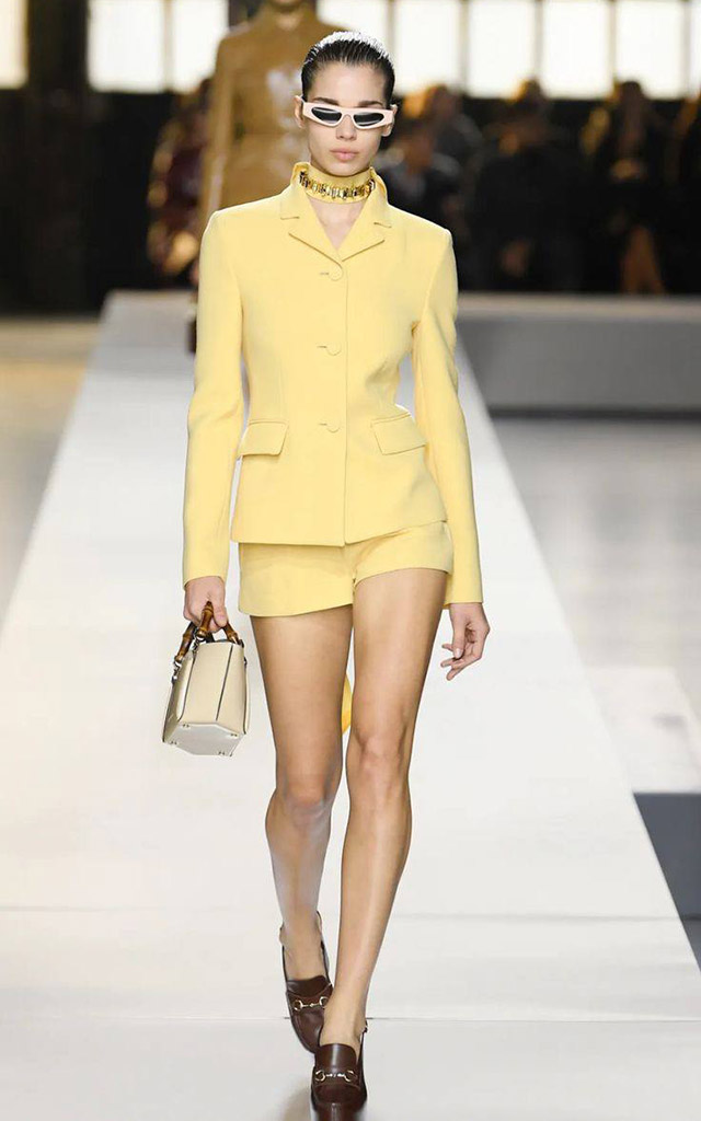 Особое место в палитре 2026 займет солнечный желтый и его разнообразные вариации